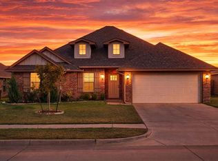 4517 Black Mesa Ln, Yukon, OK 73099