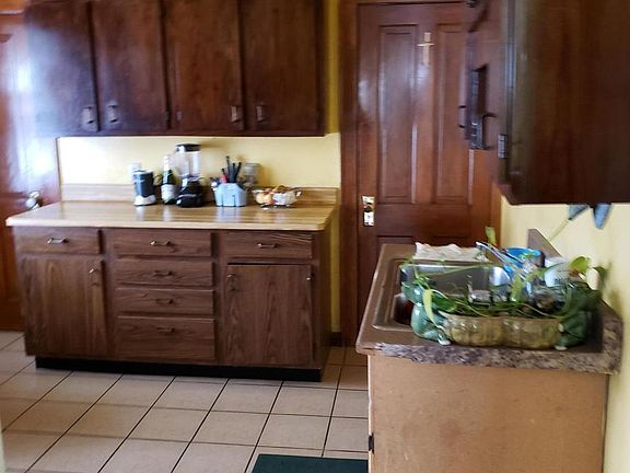 3rd image of 3109 W Lincoln Ave