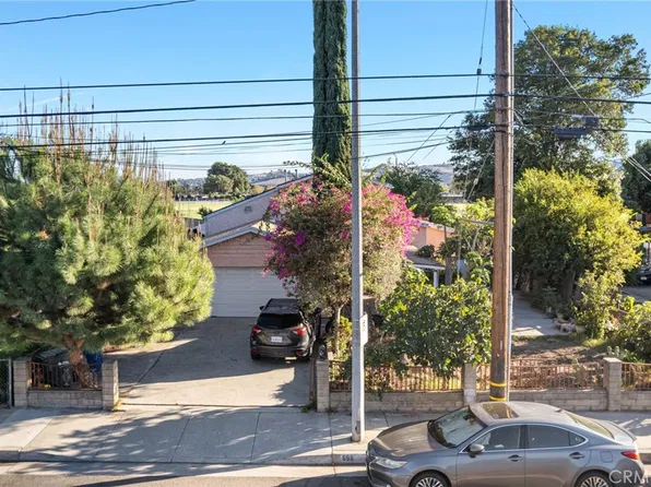 698 W Phillips Blvd, Pomona, CA 91766
