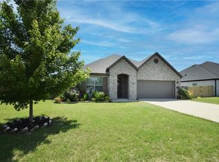 4401 SW Rhinestone Blvd, Bentonville, AR 72713