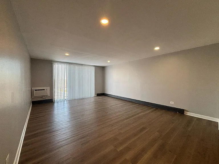Northgate Addison Apartments — Photo 7