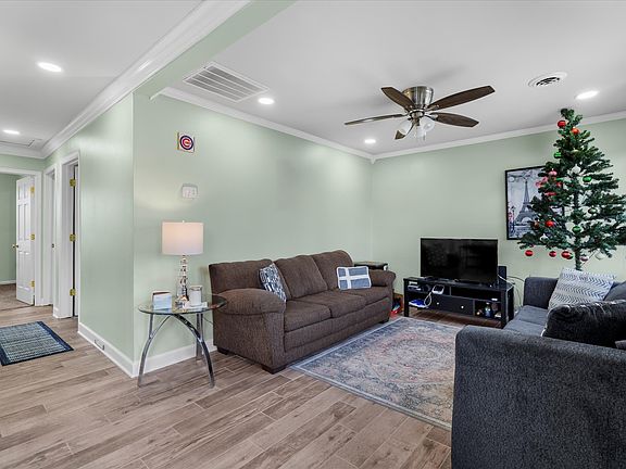 3rd image of 1904 Burry Circle Dr