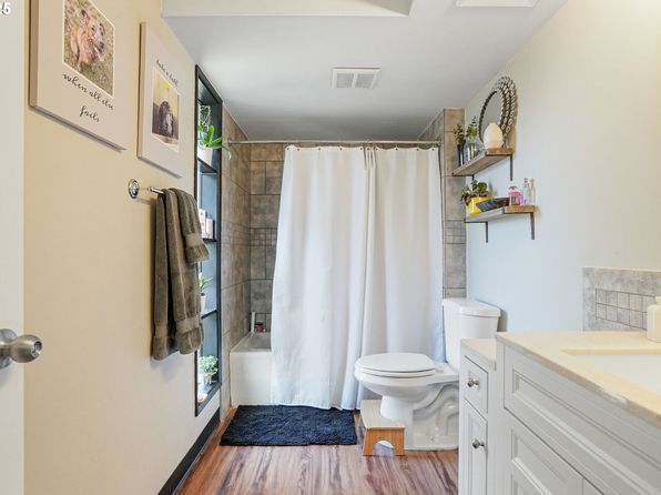 salem-oregon-53017115 picture