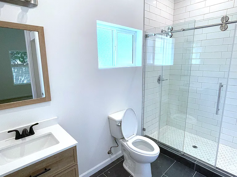 8045 Norwich Ave — Photo 14