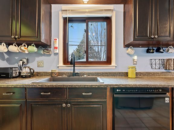 3rd image of 2108 W Cataldo Dr