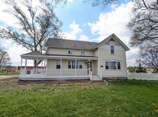 W2491 Swoboda Rd, East Troy, WI 53120