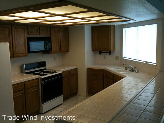 3rd image of 8416 Viceroy Ln