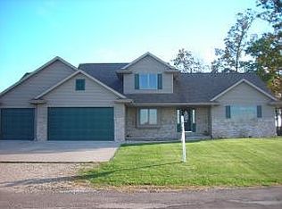 1971 Antelope Trl, Kaukauna, WI 54130