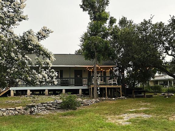 2nd image of 310 Riviera Dr