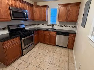 2 Norfolk St #2, Cambridge, MA 02139