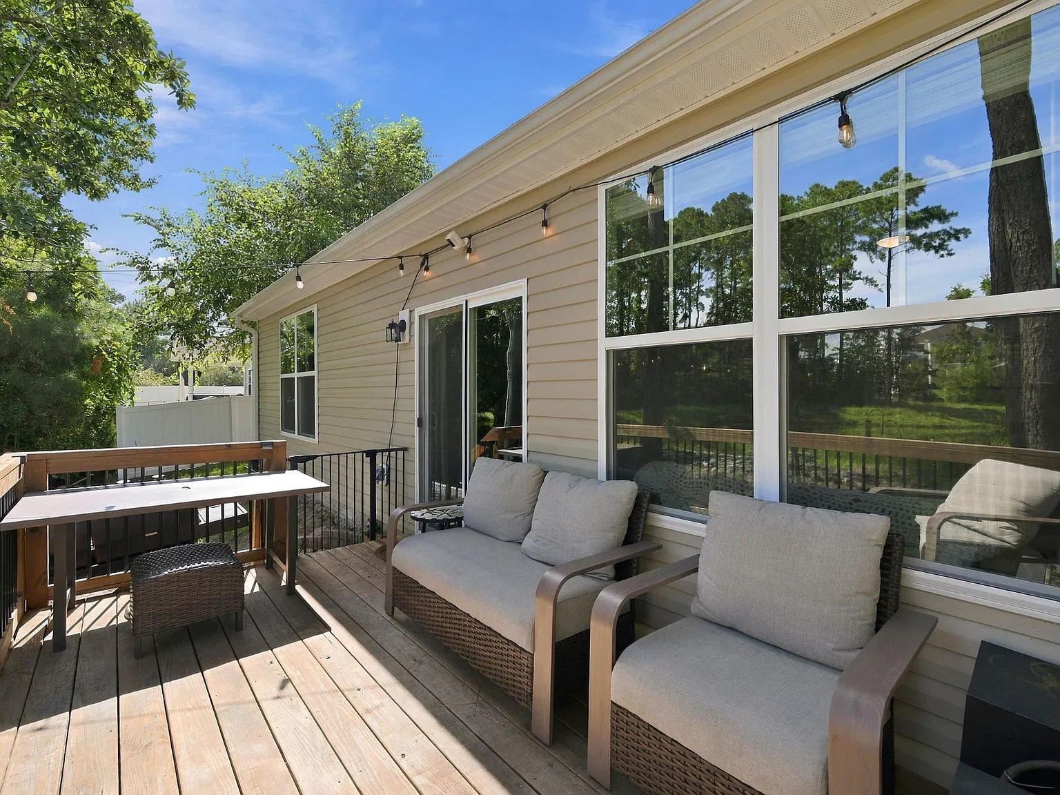 4 bed, 2441 sqft, $2,850 — Photo 3