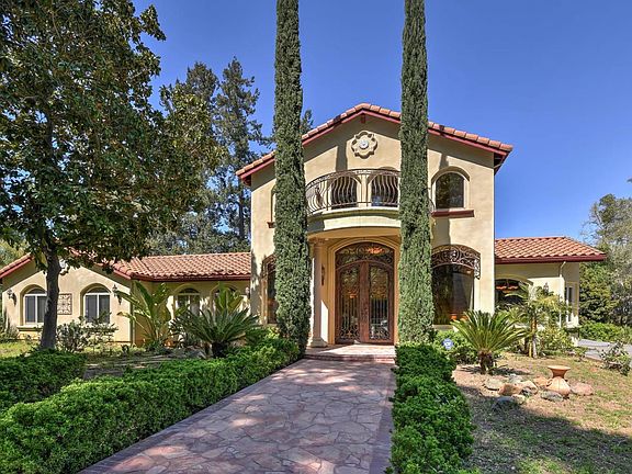 2nd image of 15471 Monte Vista Dr