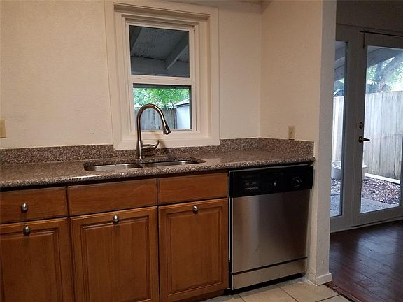3rd image of 1310 Summerwood Ln