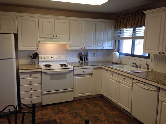 4th image of 1767 Brentwood Dr