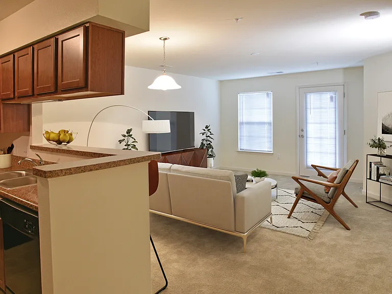 Irene Woods Apartments — Photo 1