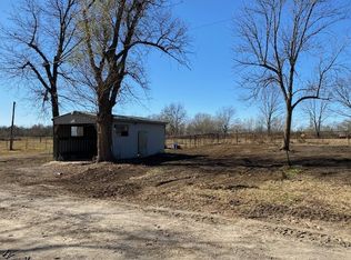 705 Wyandotte, Longton, KS 67352