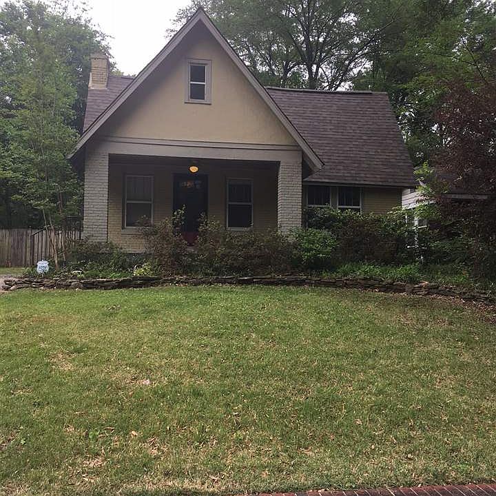 2nd image of 560 S Reese St