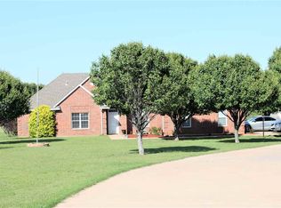 66 SW Quail Springs Ln, Cache, OK 73527
