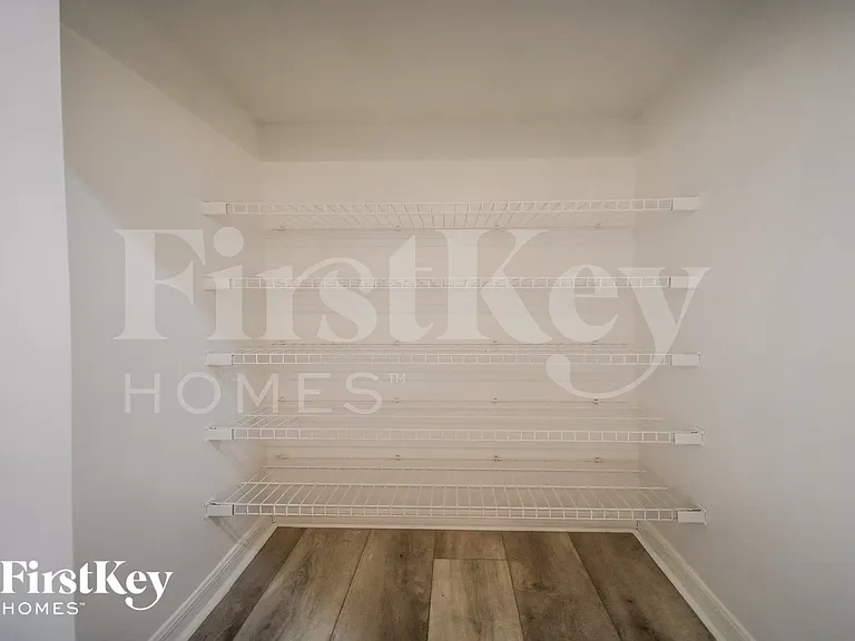722 Parsons Pointe St — Photo 9