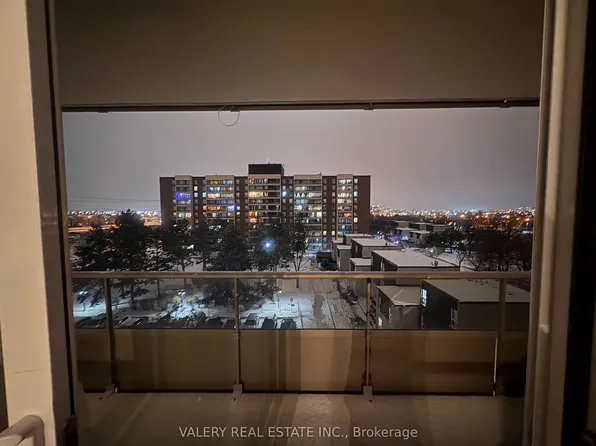 31 Four Winds Dr #708, Toronto, ON M3J 1K9