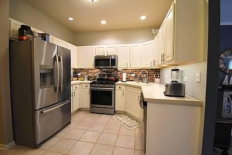 2nd image of 1093 Ellsworth Dr