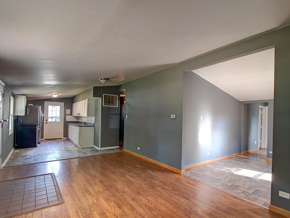 4th image of 1450 Sunnybrook Ave