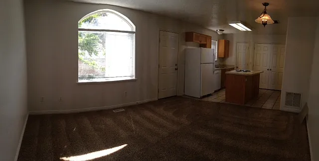 1042 N 200 W #4 — Photo 5