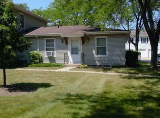 248 Sunset Ct, Vernon Hills, IL 60061