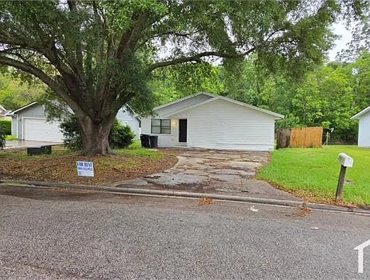 1545 Ibis Dr