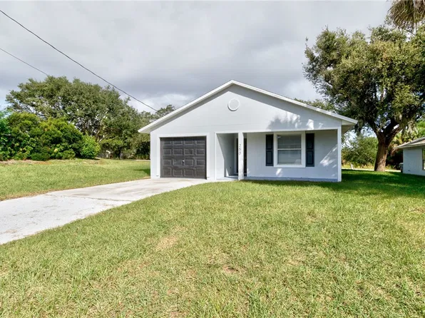250 12th St SW, Vero Beach, FL 32962