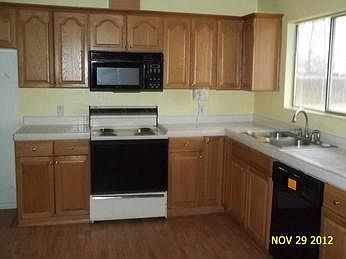 2nd image of 709-920 Alder St