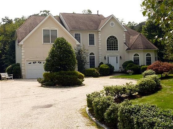 1st image of 46 Eagle Ct