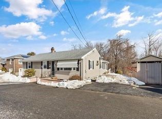 8 Barcelona Ave, Salem, MA 01970