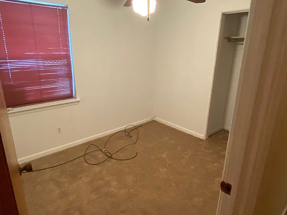 4th image of 4714 Bruce St