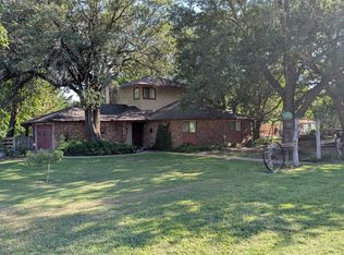 304 Becky Ln, Waxahachie, TX 75165