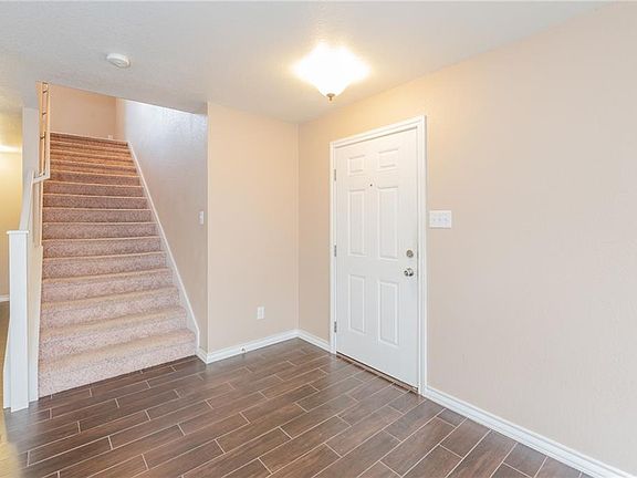 4th image of 317 Bello Dr
