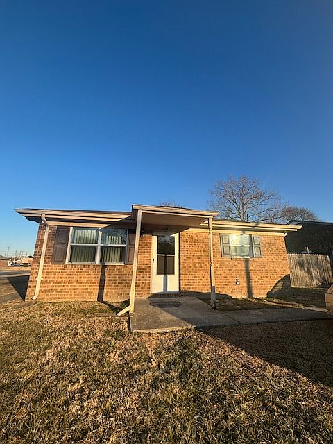 1st image of 6068 Bradford Dr APT B