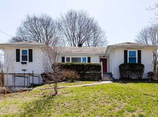 12 Pehl Rd, Poughkeepsie, NY 12603