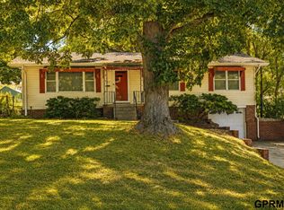 1601 N 60th St, Omaha, NE 68104