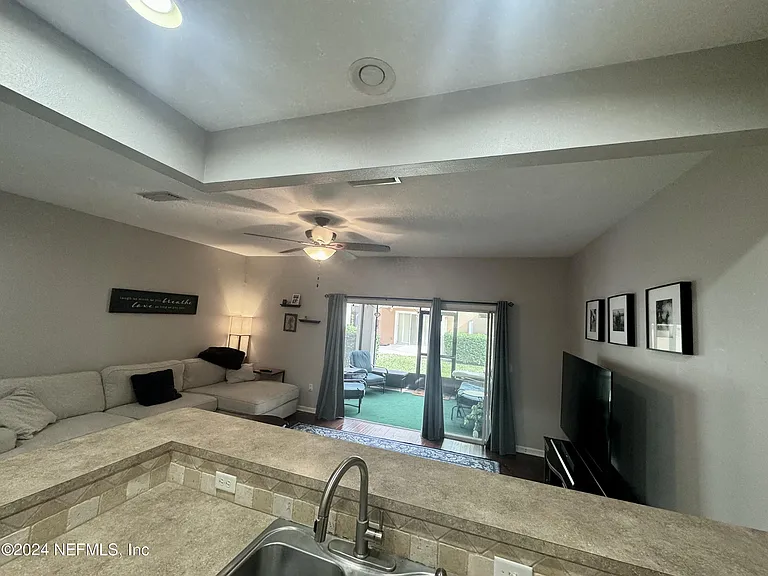 13497 Sunstone St — Photo 12