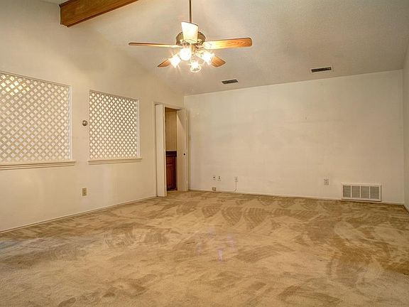 5th image of 13142 Chandler Dr