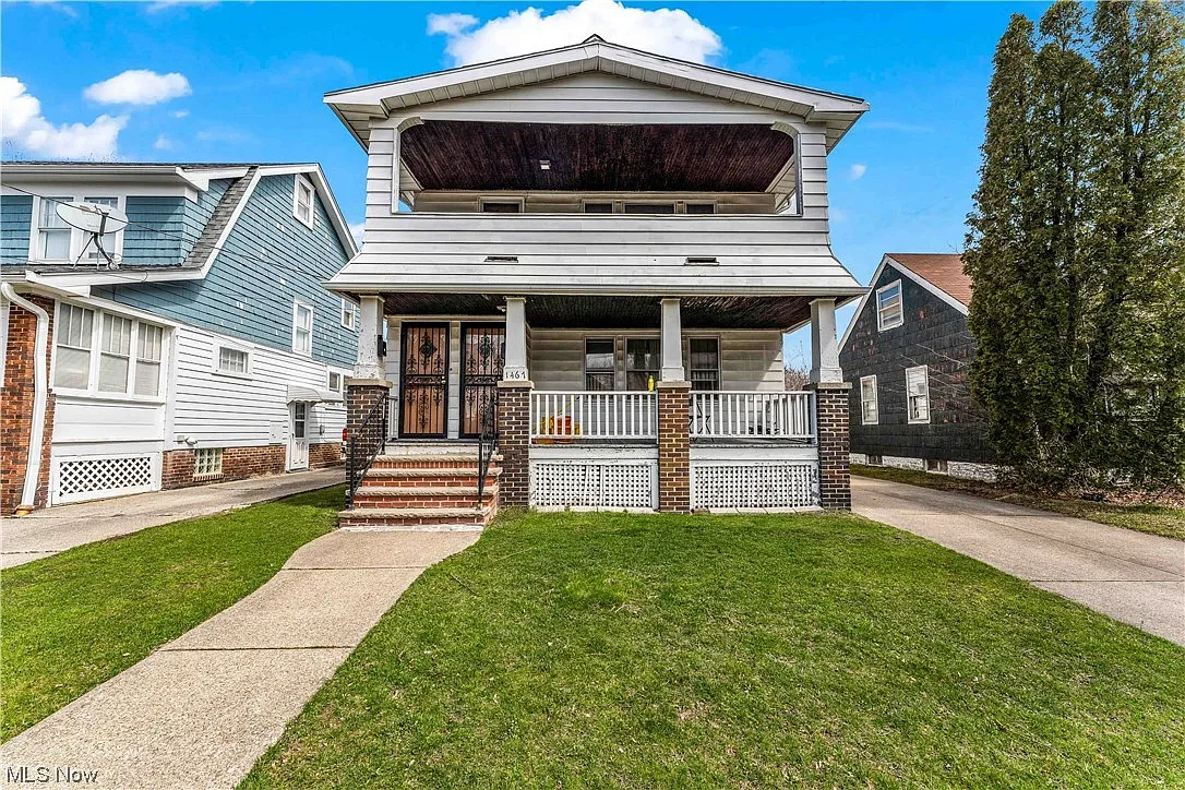 1467 Larchmont Rd photo 1