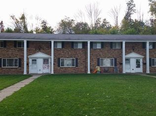 596 S Shore Ct, Vermilion, OH 44089