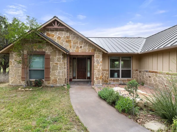 215 Maverick Circle, Horseshoe Bay, TX 78657