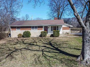 130 Ridgemont Rd, Paducah, KY 42003