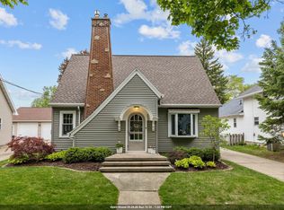 208 W Parkway Blvd, Appleton, WI 54911