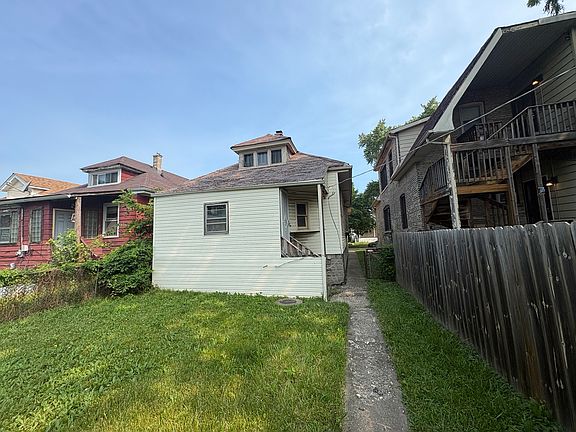 3rd image of 1309 W 98th St