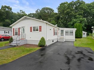 5 Merlin Dr, Attleboro, MA 02703