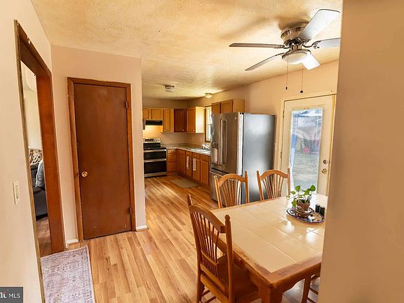 5th image of 139 Country Park Dr