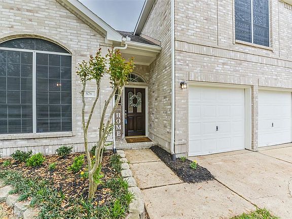 2nd image of 826 Norfolk Dr
